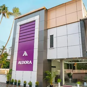 aldora-airport-residency.hotels-munnar.com/